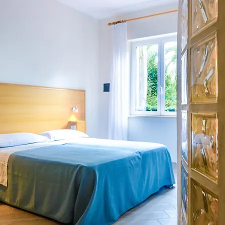 Apartahotel Dei Fiori Pietra Ligure