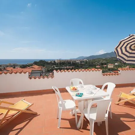 Lejlighedshotel Dei Fiori Pietra Ligure