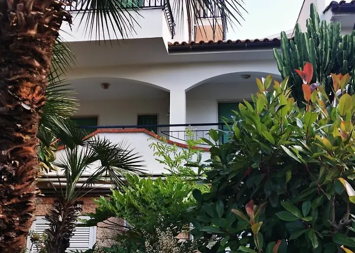 Apart Otel Dei Fiori Pietra Ligure
