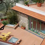 Dei Fiori Hotel apartamentowy 3*