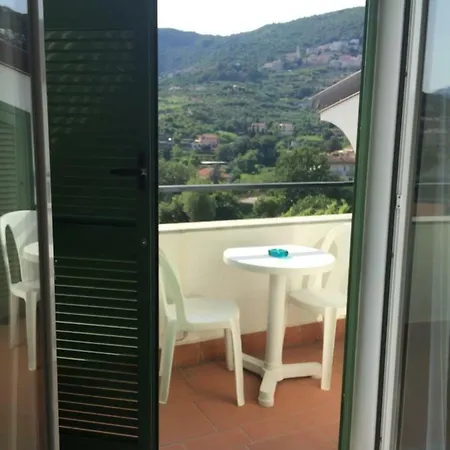 Hotel apartamentowy Dei Fiori Pietra Ligure